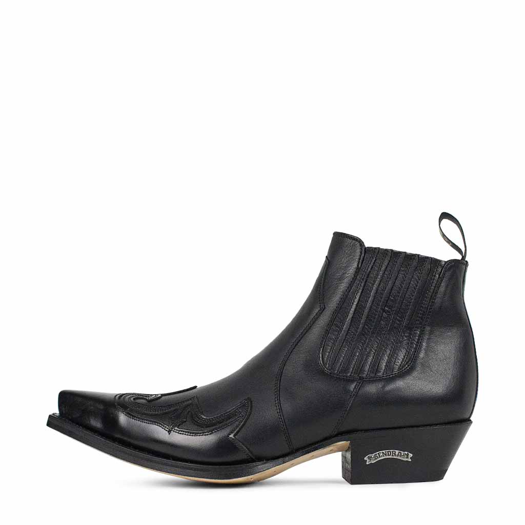 8024 CUERVO HURRICANE NEGRO SALVAJE NEGRO SIN ARNES – Sendra Boots