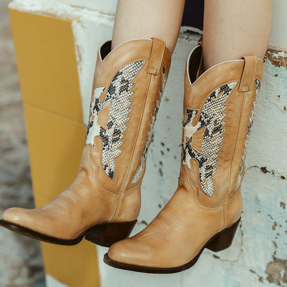8850 Debora Olimpia Milk Lavado – Sendra Boots